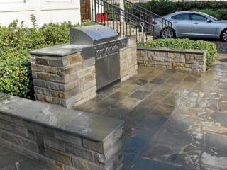 Ozark blue chop rock sitting wall with Penn. full color tops and patio