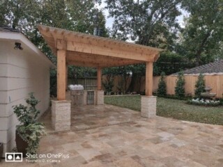 Limestone chop rock capped with light blend travertine