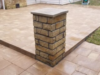 Llano tan chop capped with Arizona flagstone