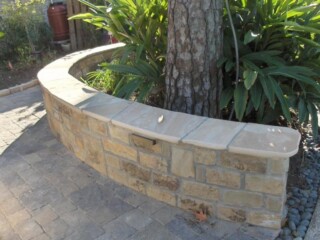 Oklahoma chop rock sitting wall with buckskin tops