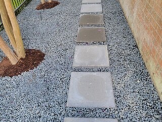 Blackstar gravel with pewter color 20x20 stepping stones