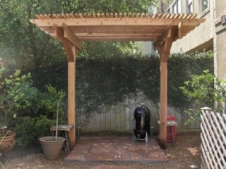 Cedar swing trellis