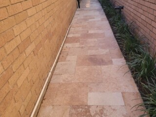 Light blend travertine