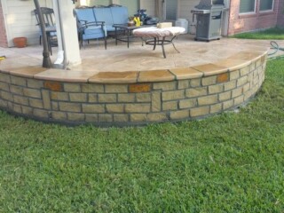 Llano chop rock capped with Arizona flagstone