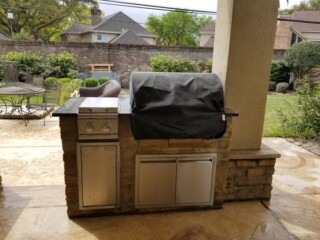 Oklahoma chop rock capped with Arizona flagstone