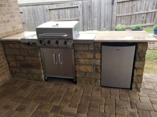 Oklahoma chop rock capped with travertine