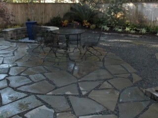 Penn. Full color flagstone with blackstar gravel joints