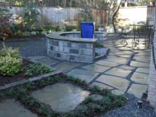 Penn. Full color flagstone with blackstar gravel joints