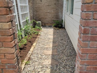 Rainbow gravel with flagstone stepping stones