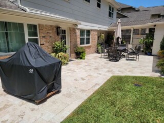 Versaille pattern, light blend travertine pavers