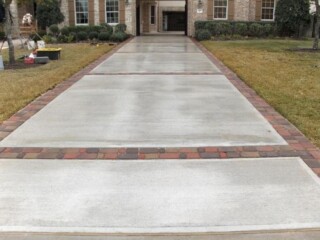 paver accents on concrete walkway